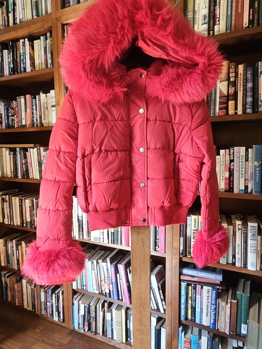 Women's Red Faux-Fur Trim Short Puffer Jacket